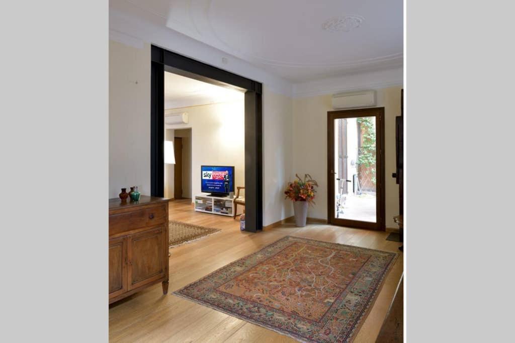 C-Rooms, Residenza Correggio Parma Exterior photo